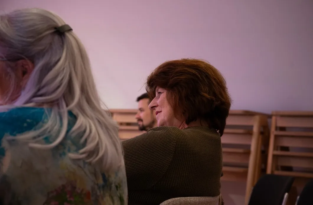 Publikum bei der Arbeitslebensgeschichte mit Christina Zoderer