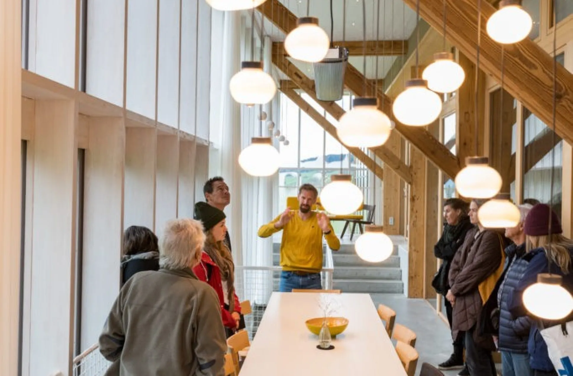 Führung durch das Gebäude von Georg Bechter Licht