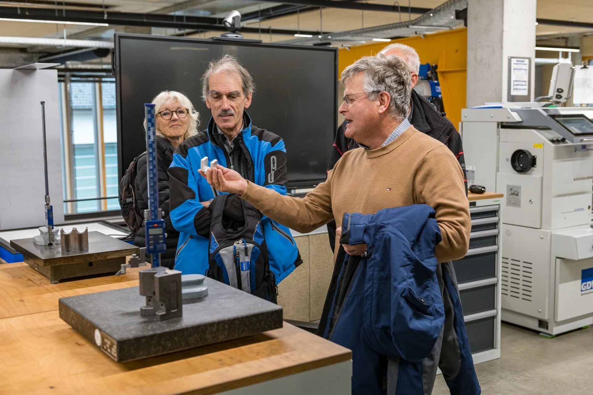 Experte erklärt Teilnehmern