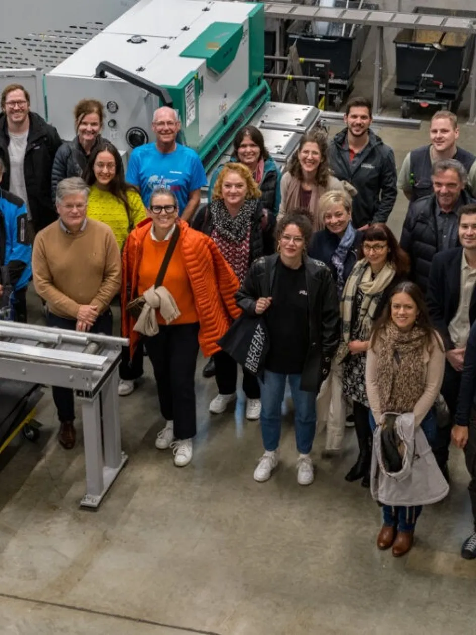Gruppenfoto der Teilnehmer:innen