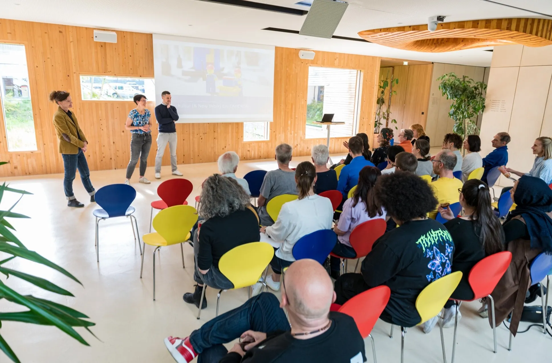 Präsentation bei Omicron