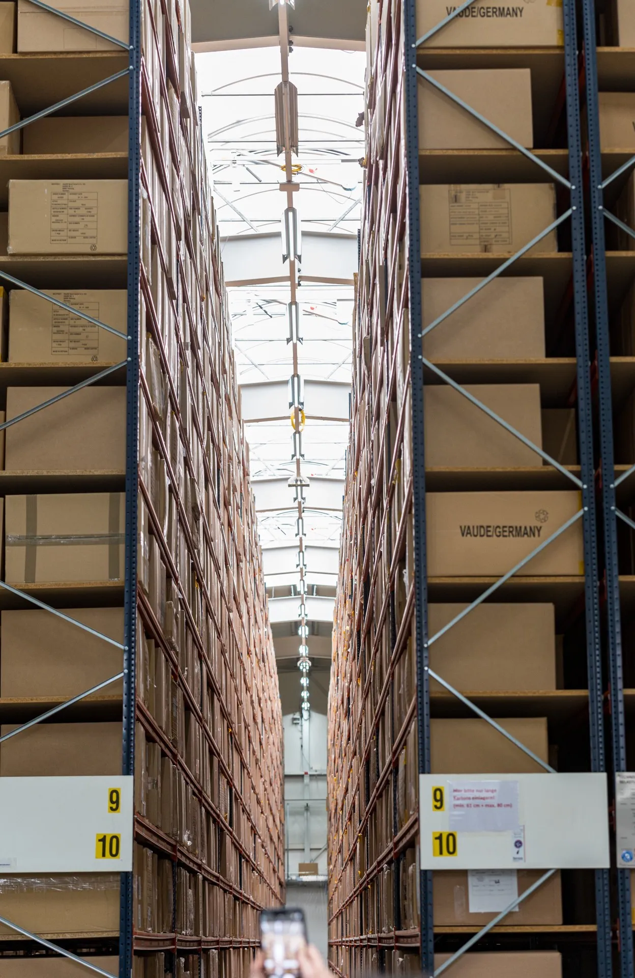 Lagerhalle bei Vaude