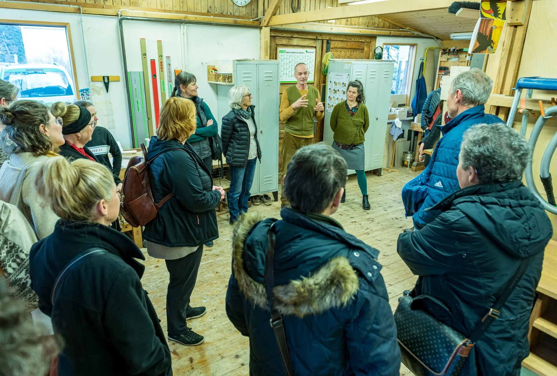 In der Tischlerei von Paul Brotge Einfach Möbel