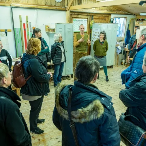 In der Tischlerei von Paul Brotge Einfach Möbel