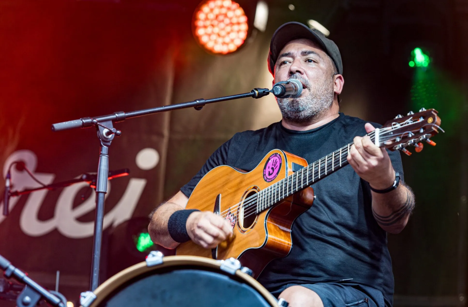 Chimango an der Gitarre