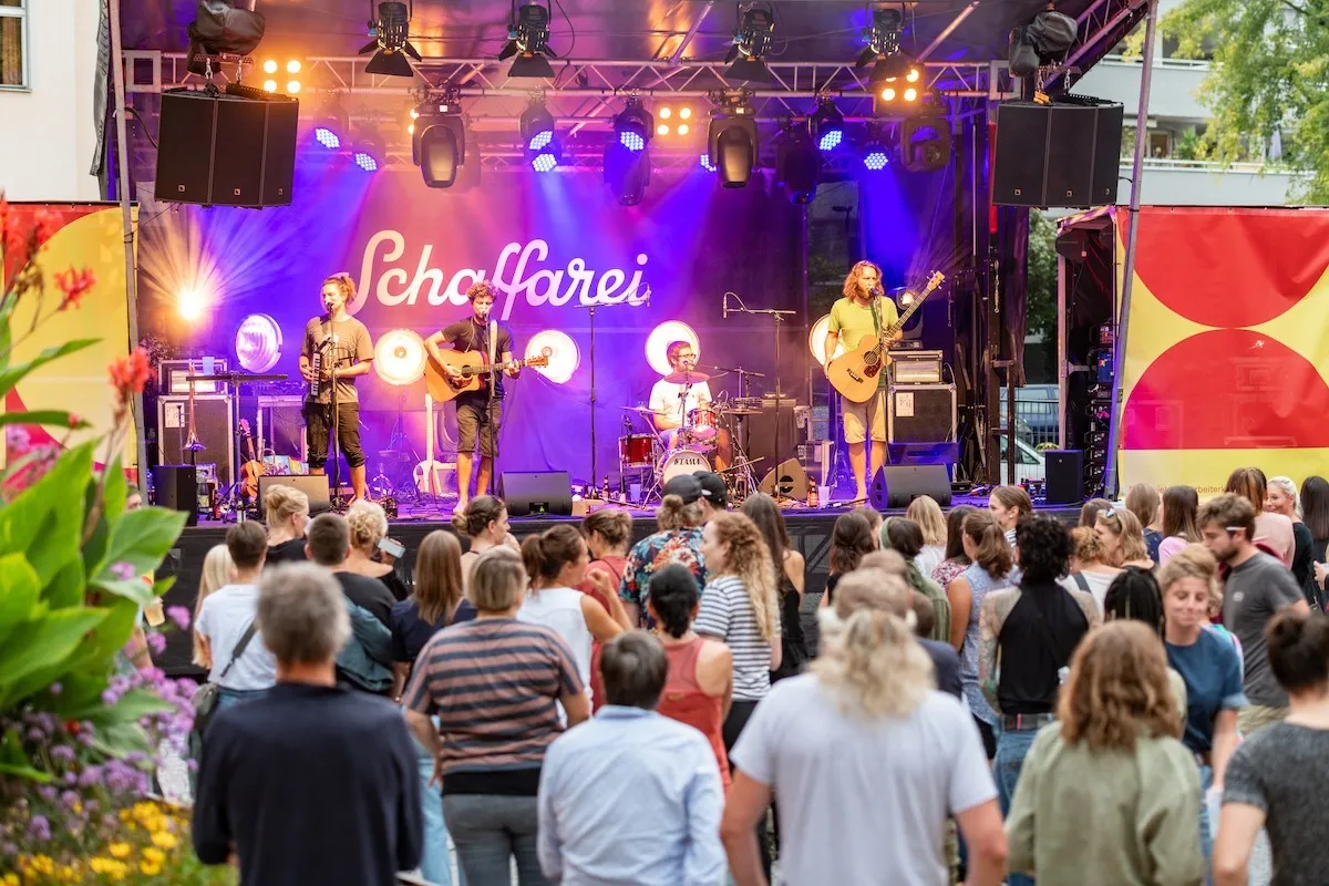 Bilck auf die Bühne während des Schaffarei Festivals