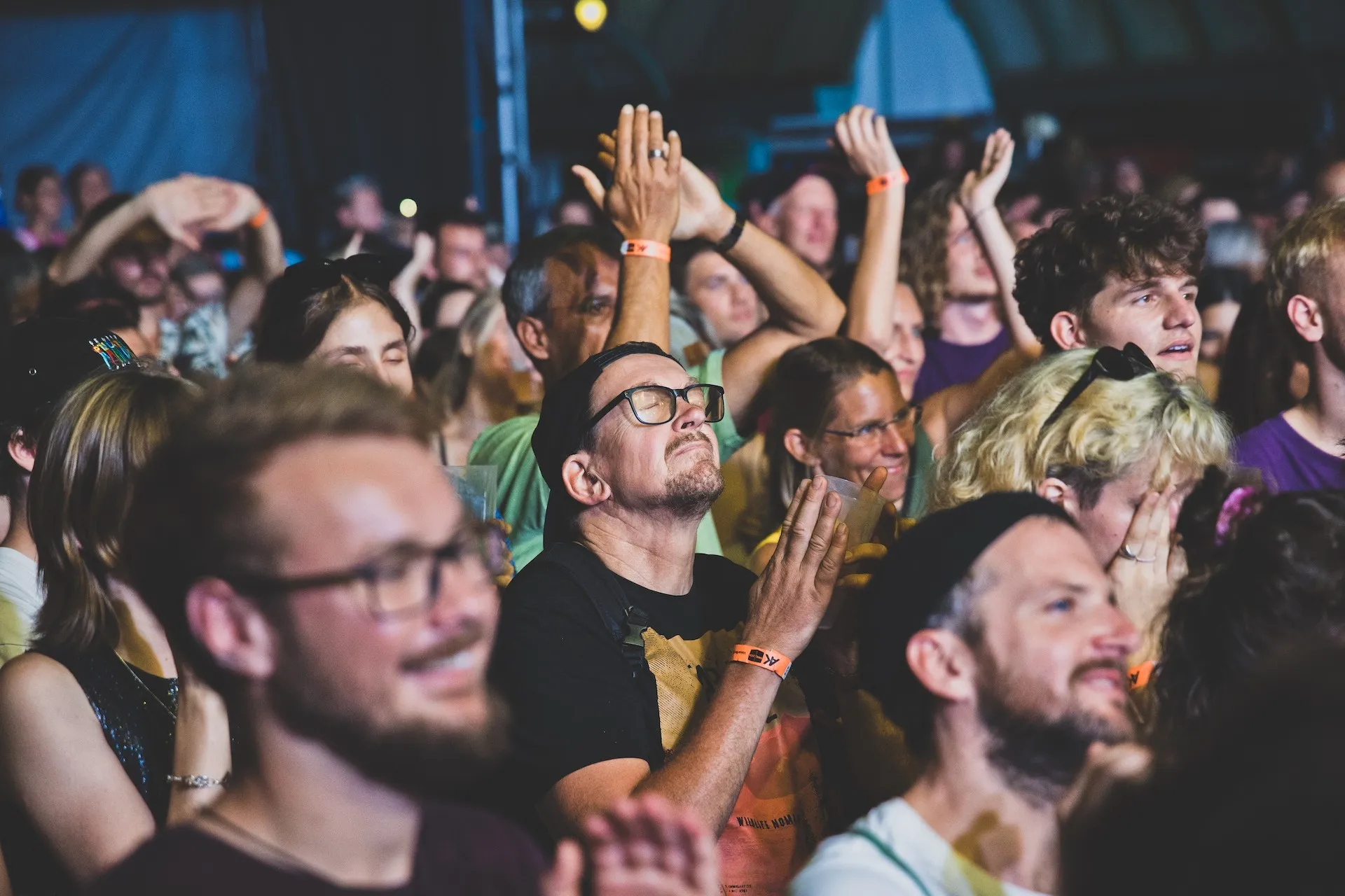 Menge an Menschen auf dem Schaffarei Festival