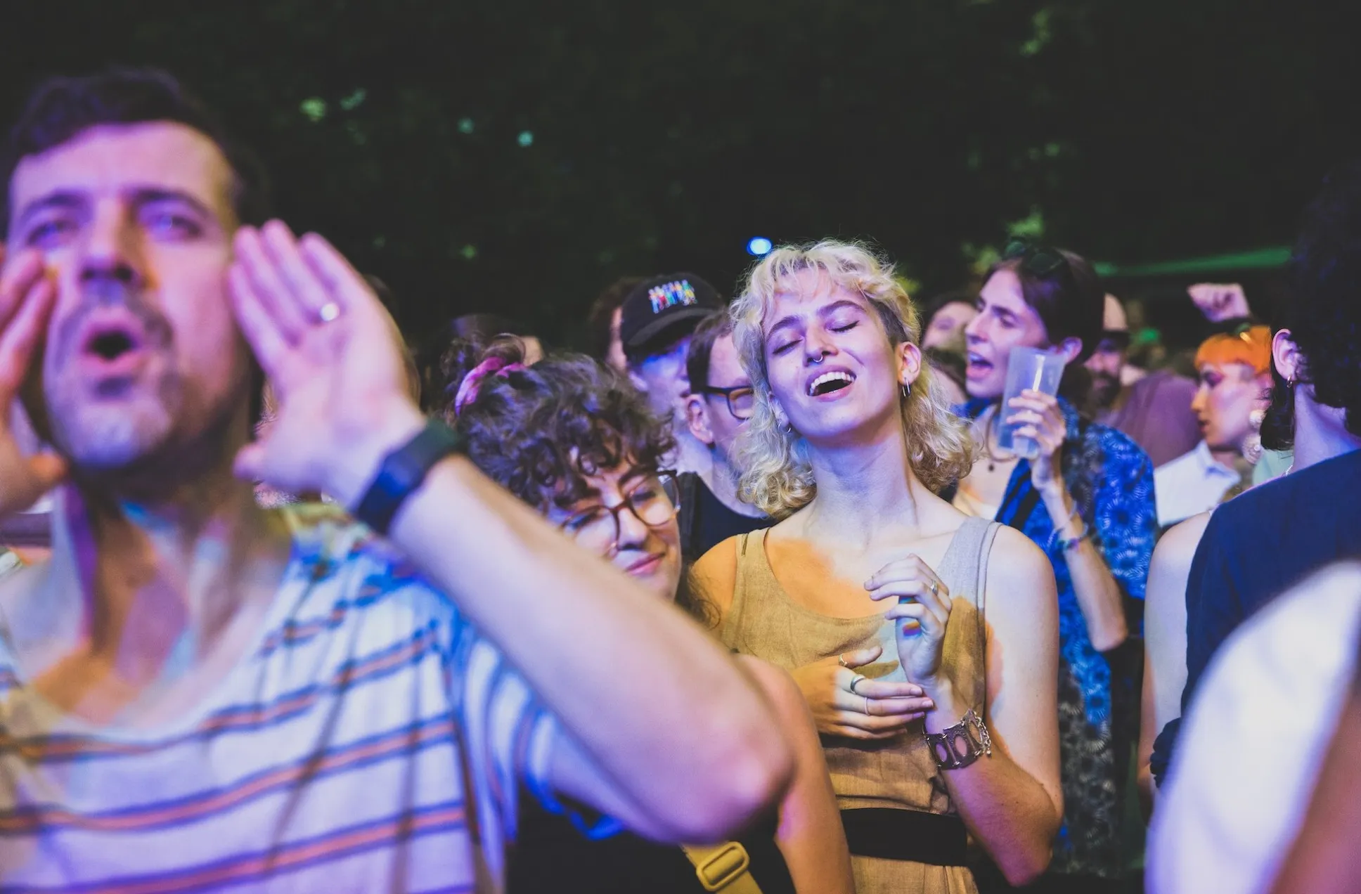 Tanzende Menschen beim Schaffarei Festival