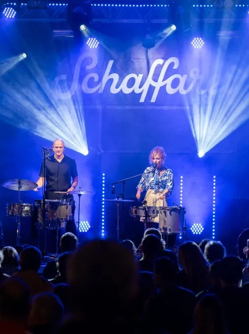 Marina and the Kats beim Schaffarei Festival
