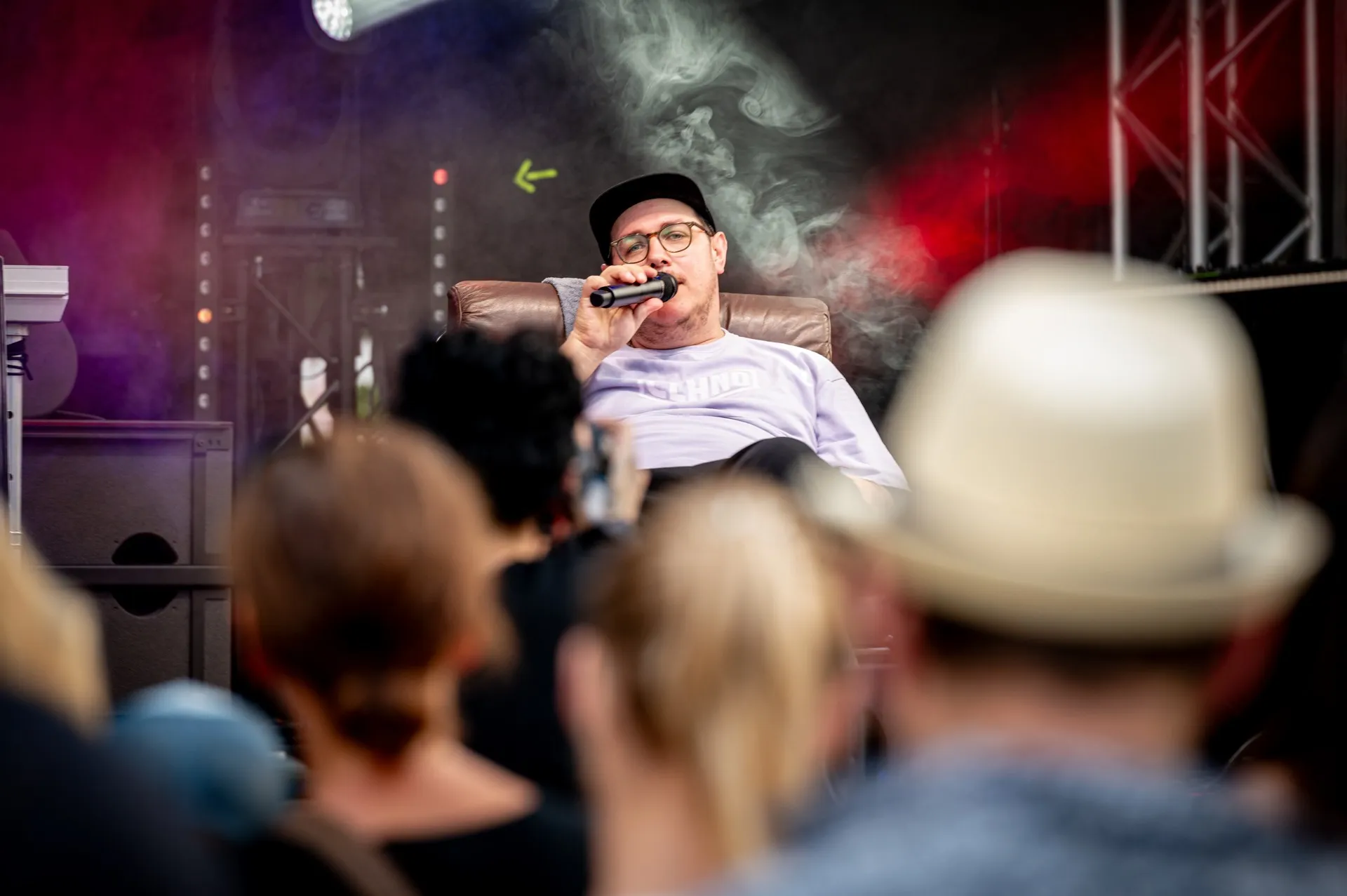 Sänger mit Mikrofon