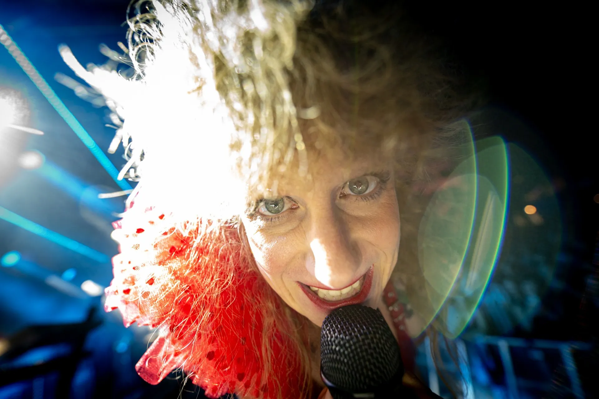 Ankathie Koi im Portrait