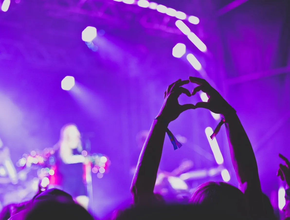 Schaffarei Festival 2025 – Samstag – MiA. auf der Bühne