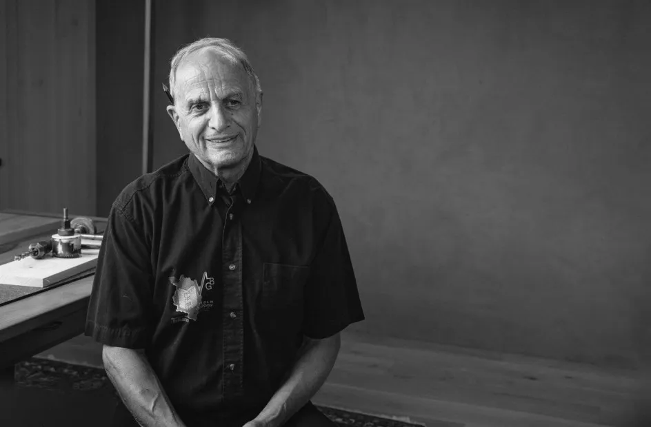 Schwarz-weiß Portrait von Josef Köss